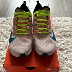 Women’s Nike Air Zoom Pegasus 37 PRM in EUC—sz 7.5